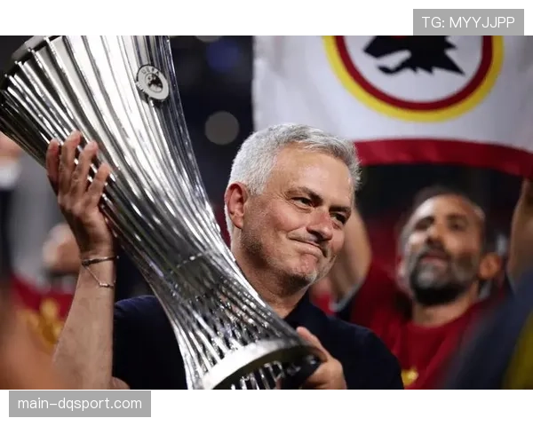 赛前发布会：罗马主帅穆里尼奥表示，对阵国际米兰将坚持球队的防守反击哲学。