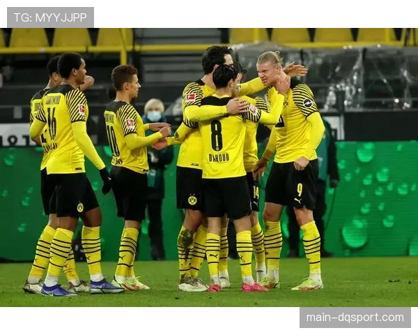 斯图加特总监法比安·沃尔格穆特谈球队建队哲学与财务状况